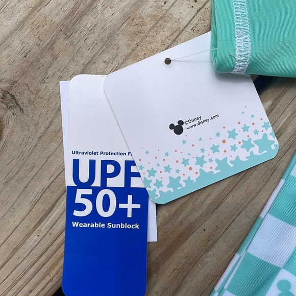 NWT- Mickey Mouse Short Sleeve Rashguard Swimsuit Size 6Months & 12 Months - Picture 6 of 7